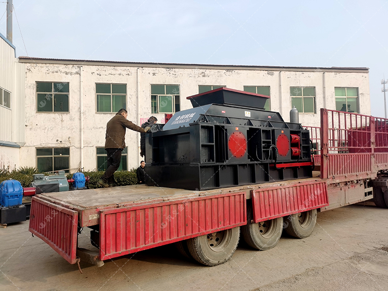 建筑用砂配置的液壓對輥制砂機(jī)多少錢一臺？